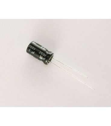 Condensador Electrolitico 1uF 250Vdc medidas 6x11mm